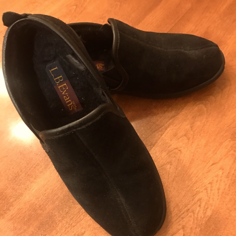 Black Suede Mens slippers Christmas present,worn twice, no longer wants them!